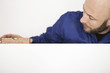 Handwerker mit Wasserwaage