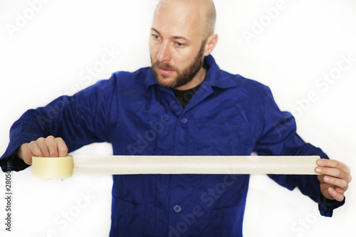 Foto: Maler mit Klebeband Maler mit Klebeband