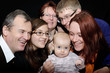 Familie freut sich über das Baby Familie freut sich über das Baby
