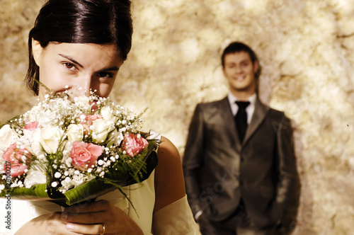 Photo : Primo piano di sposa con bouquet Primo piano di sposa con bouquet