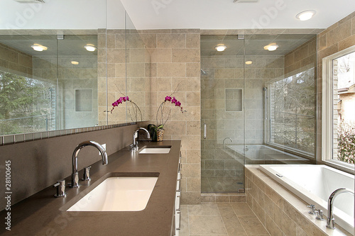 Foto: Master bath in luxury home Master bath in luxury home