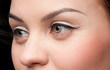 Foto: Closeup beautiful emotional glamour woman with red lips. Vogue Closeup beautiful emotional glamour woman with red lips. Vogue