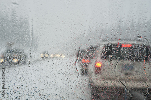 Photo: Winter traffic jam seen through a windshield Winter traffic jam seen through a windshield
