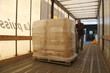 déchargement de camion