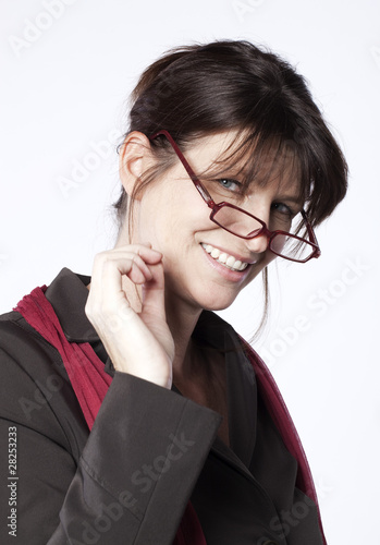 Photo: femme cadre dynamique pointilleuse femme cadre dynamique pointilleuse