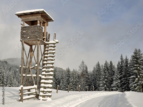 Foto: hochsitz im winter hochsitz im winter