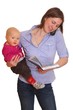 Junge berufstätige Frau mit Baby