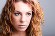 Foto: portrait of a beautiful happy young girl with red hair portrait of a beautiful happy young girl with red hair