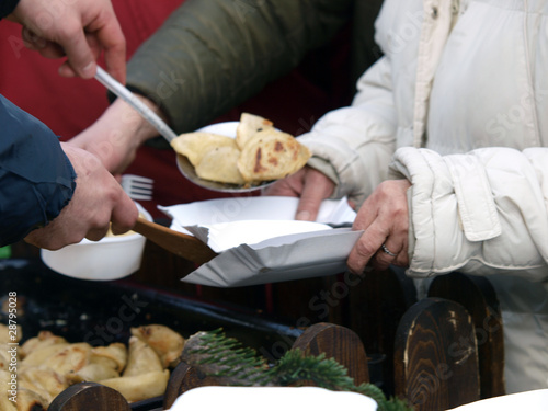 Photo: Warm food for the poor and homeless Warm food for the poor and homeless