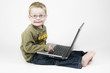 Kind mit Laptop Computer