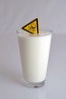 Mit Giftstoffen verunreinigte Milch