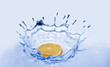 The lemon falls in water The lemon falls in water