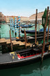 Foto: Venice: Traditional gondola waiting for a romantic ride Venice: Traditional gondola waiting for a romantic ride