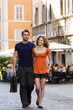 Foto: coppia fa shopping coppia fa shopping
