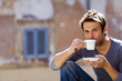 Foto: caffè e tazza caffè e tazza