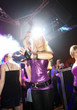 Photo: Blondine tanzt in Disco Blondine tanzt in Disco