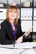 frau mit  in der hand