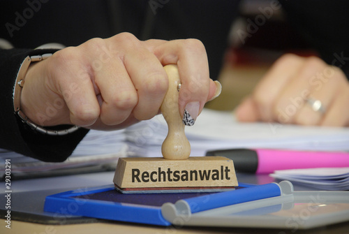 Foto: Stempel mit Hand Rechtsanwalt Stempel mit Hand Rechtsanwalt