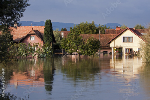 Foto: Flooded houses Flooded houses