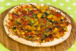 Pizza mit Paprika,Pilzen,Schinken,Oliven Pizza mit Paprika,Pilzen,Schinken,Oliven