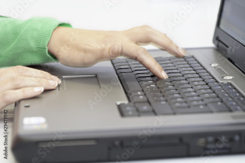 Foto: Computerarbeit Computerarbeit