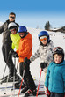 Foto: Familie beim Skifahren Familie beim Skifahren