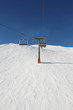 Sessellift mit Skipiste