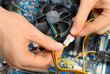 Foto: Arbeiten an der Computer-Hardware Arbeiten an der Computer-Hardware