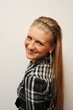 junge frau (o)