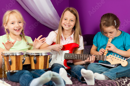 Foto: Kinder musizieren Kinder musizieren