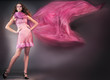 Foto: beauty woman in pink dress beauty woman in pink dress