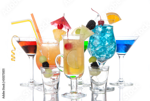 Foto: Tropical Cocktails garnished composition martini margarita Tropical Cocktails garnished composition martini margarita