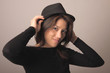 femme au chapeau