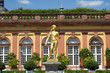 Goldene Skulptur in the Orangerie Weilburg