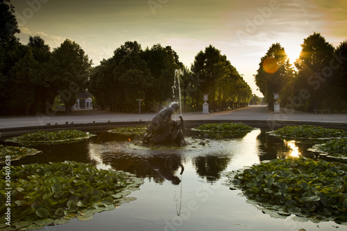 Photo: brunnen, schloss schoenbrunn, wien brunnen, schloss schoenbrunn, wien