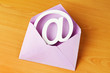 Kuvert mit e-Mail zeichen