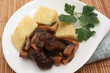 Daube au vin rouge accompagnée de sa Polenta