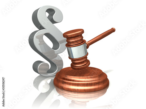 Illustration: Richterhammer mit Paragrafenzeichen Richterhammer mit Paragrafenzeichen