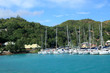 voiliers au mouillage dans la baie de Ste Anne aux Seychelles