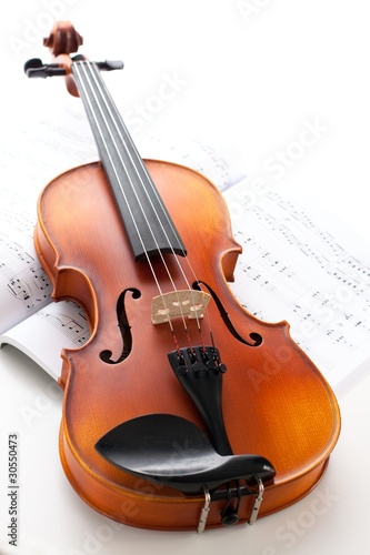 Photo: musical instrument: violin musical instrument: violin