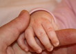 main de bebe
