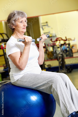 Foto: Training with barbells Training with barbells