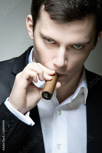 Photo: Con Man Con Man