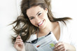 Foto: beautiful woman with glass and smile beautiful woman with glass and smile