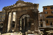 Roma, antico tempio presso il Teatro di Marcello Marcello