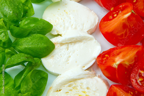 Foto: mozzarella pomodoro e basilico mozzarella pomodoro e basilico