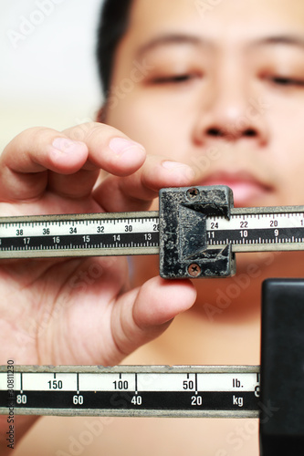 Photo: Weighing in Weighing in