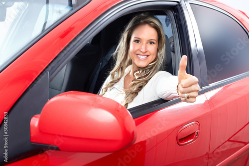 Foto: woman in the car woman in the car