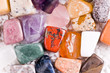 viele verschiedene natursteine