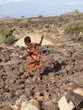 Enfant dans le désert djiboutien